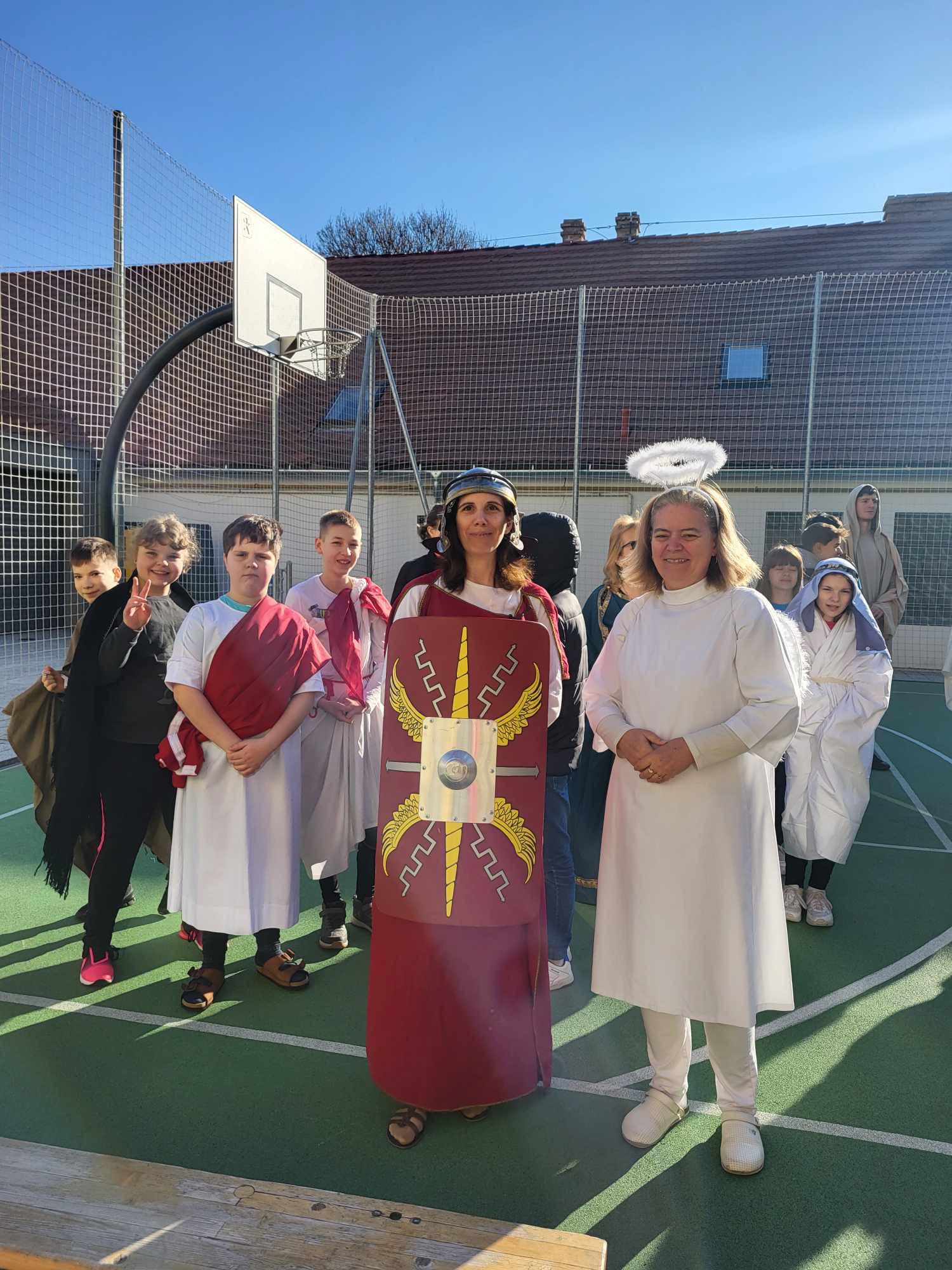 433576378 967551864892439 4822248030549025472 n